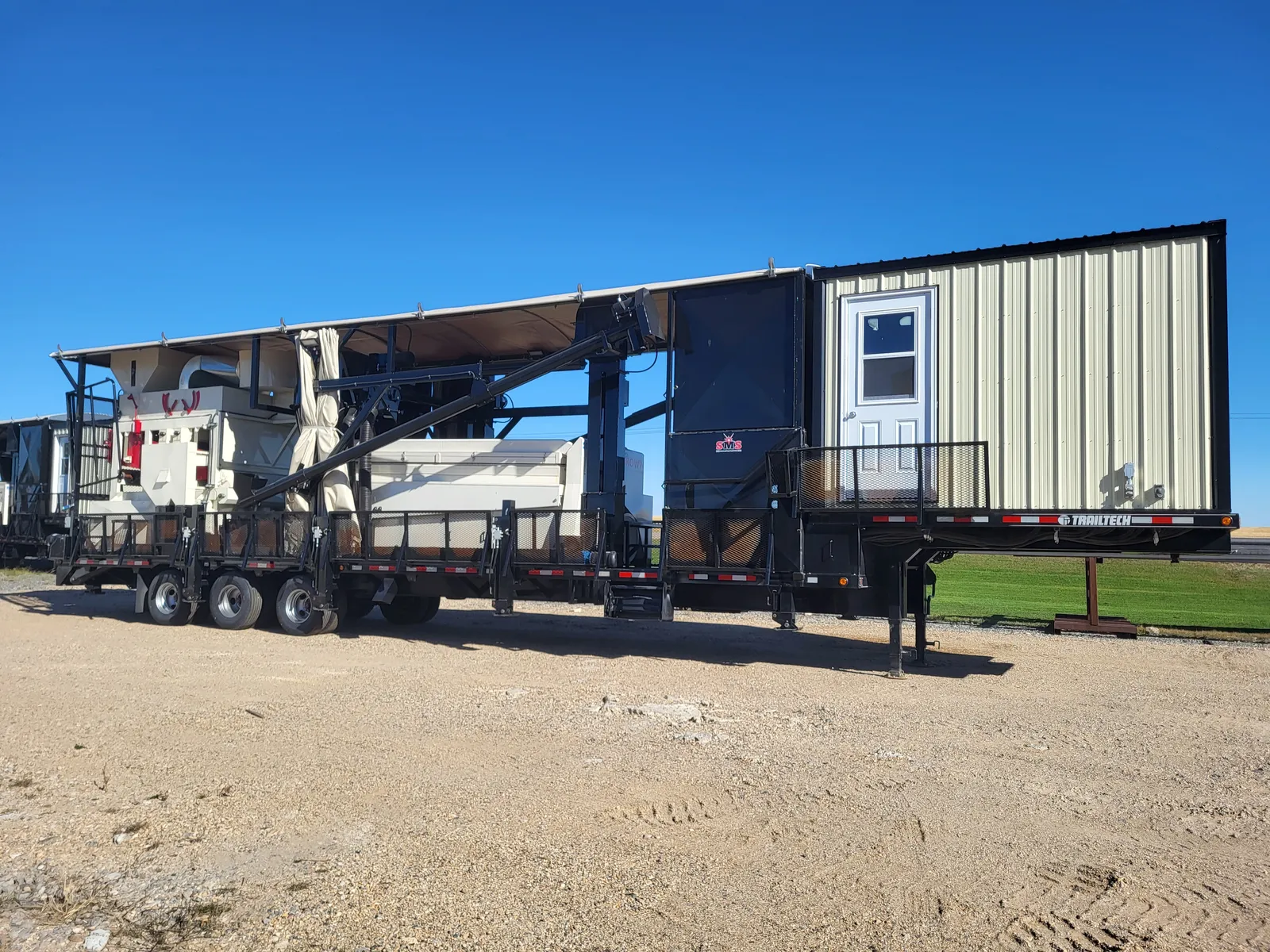 SMS 450 G mobile grain cleaner, photo 2 of 4