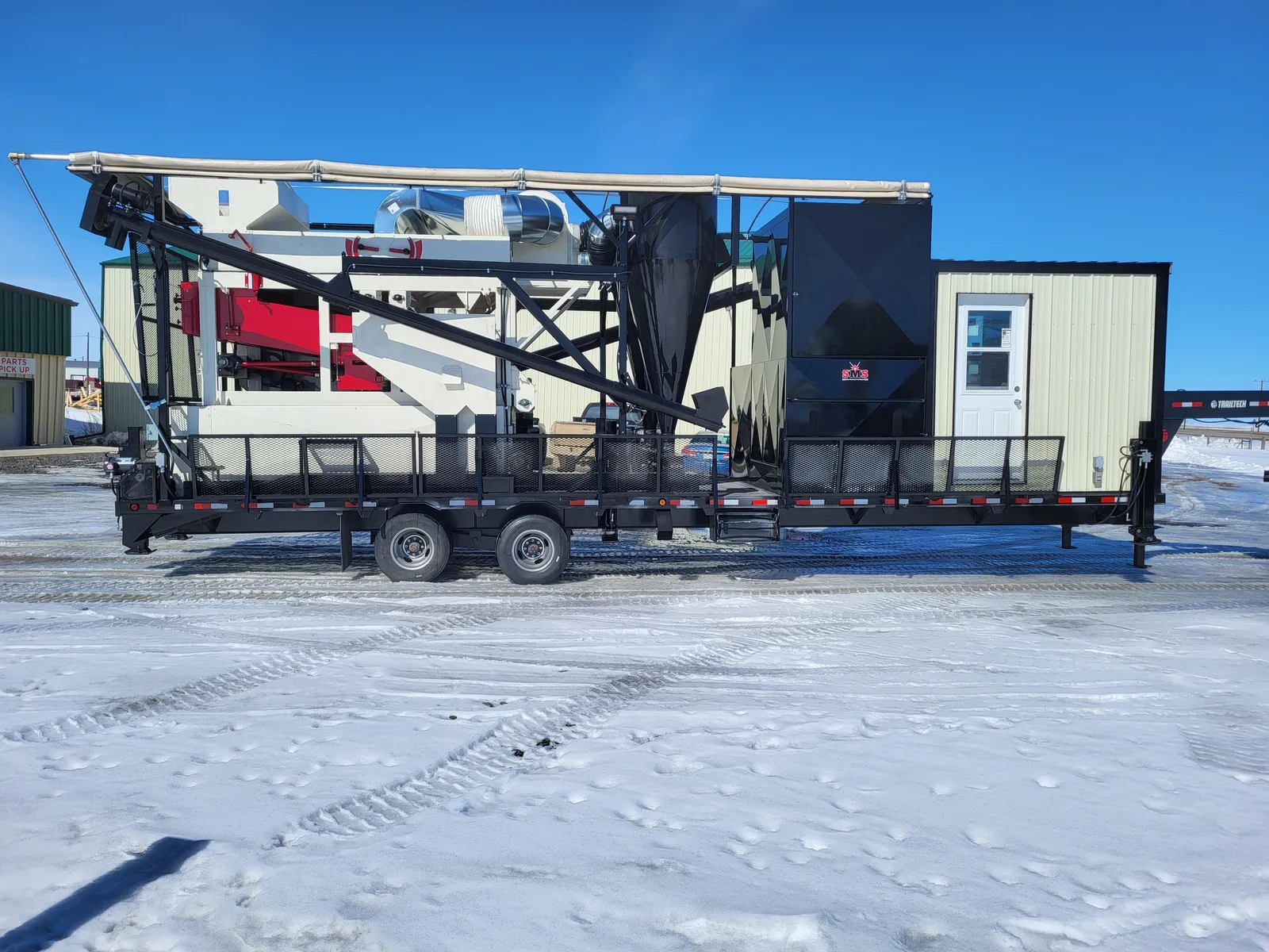 SMS 650 mobile grain cleaner, photo 1 of 2